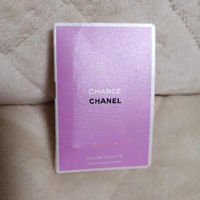 CHANEL(シャネル)のシャネル チャンスオーヴィーヴオードトワレ 2.0ml コスメ/美容の香水(香水(女性用))の商品写真