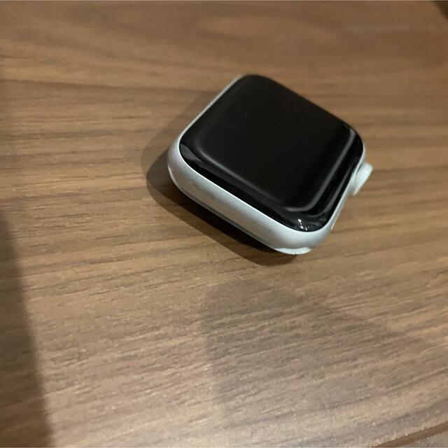 Apple Watch seのNikeモデル