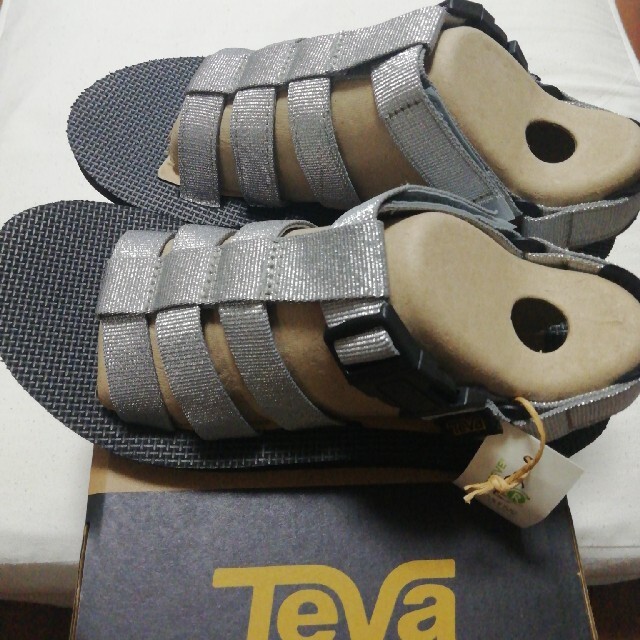 Teva(テバ)のteva サンダル　未使用品　サイズ7 レディースの靴/シューズ(サンダル)の商品写真