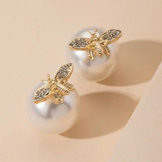 Dior ピアス　クリスチャンディオール　かわいい　未使用　新品　即購入可能(ピアス)