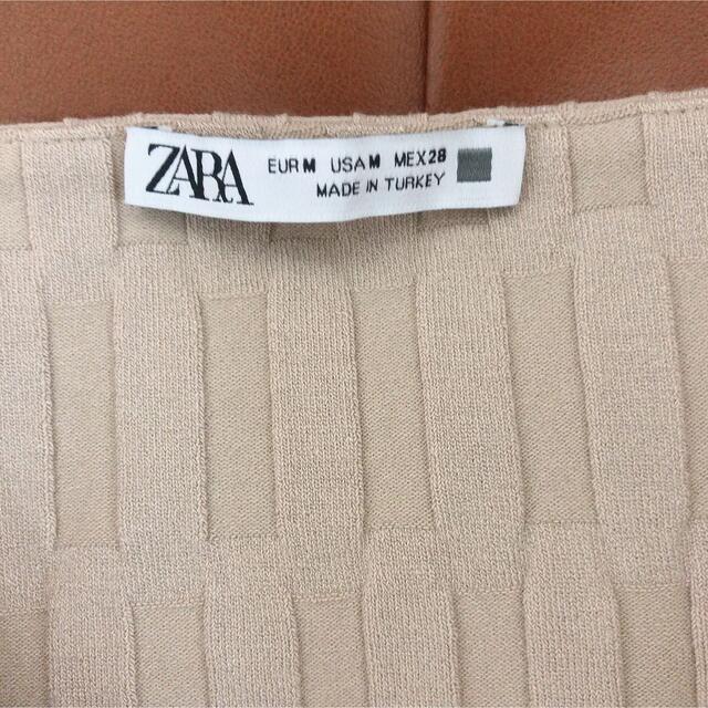 ZARA(ザラ)のZARA テクスチャートップス ベアトップ レディースのトップス(ベアトップ/チューブトップ)の商品写真