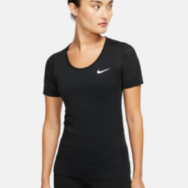 NIKE(ナイキ)のNIKE ナイキ　ドライ　メッシュブランドロゴ　just do it Tシャツ レディースのトップス(Tシャツ(半袖/袖なし))の商品写真