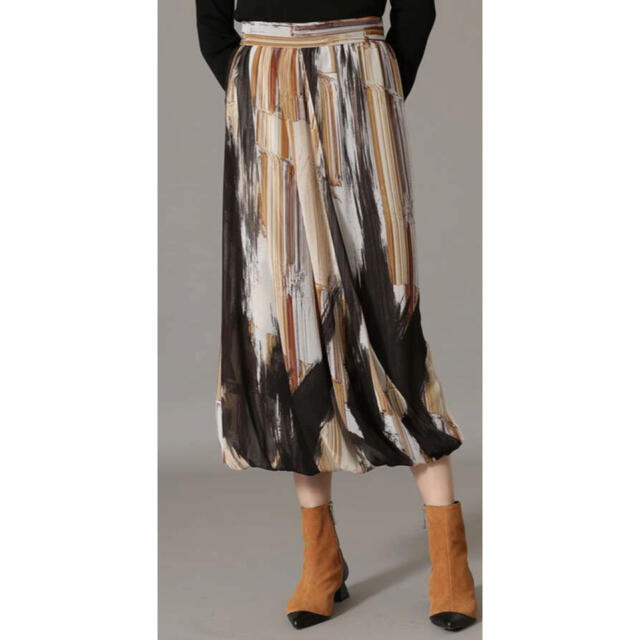 ADORE(アドーア)のアドーア　スカート　人気 レディースのスカート(ロングスカート)の商品写真