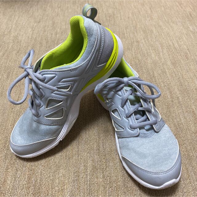 asics(アシックス)のアシックス　スニーカー　23.5cm レディースの靴/シューズ(スニーカー)の商品写真