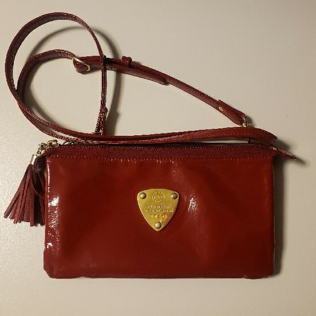 ATAO(アタオ)のATAO ブーブー　エナメル　レッド レディースのバッグ(ショルダーバッグ)の商品写真
