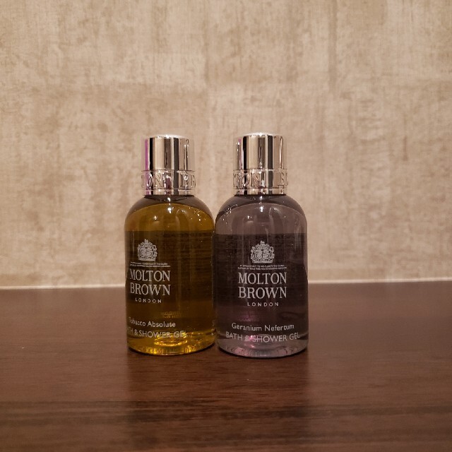 MOLTON BROWN(モルトンブラウン)のMOLTON BROWN Bath&Shower gel コスメ/美容のボディケア(ボディソープ/石鹸)の商品写真