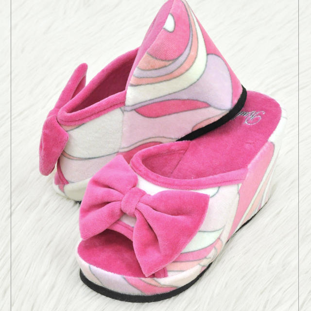 Rady(レディー)の新品♡Rady♡ハートマーブルヒールスリッパ レディースの靴/シューズ(その他)の商品写真