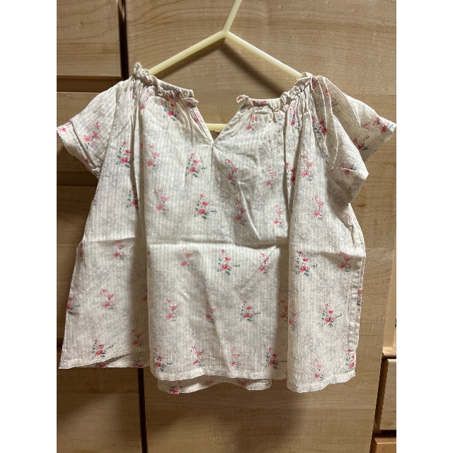 Bonpoint(ボンポワン)のBonpoint プリントブラウス4歳 キッズ/ベビー/マタニティのキッズ服女の子用(90cm~)(ブラウス)の商品写真