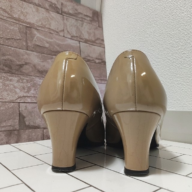 【MIHAMA】エナメルパンプス　22.5cm レディースの靴/シューズ(ハイヒール/パンプス)の商品写真