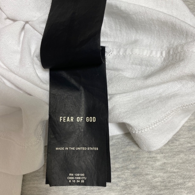 FEAR OF GOD(フィアオブゴッド)のfear of god 6th collection tee tシャツ メンズのトップス(Tシャツ/カットソー(半袖/袖なし))の商品写真