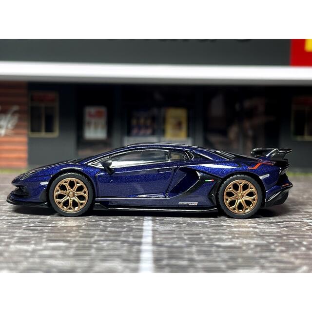 ランボルギーニ アヴェンタドール SVJ 1/64 MINI GT n°343 エンタメ/ホビーのおもちゃ/ぬいぐるみ(ミニカー)の商品写真