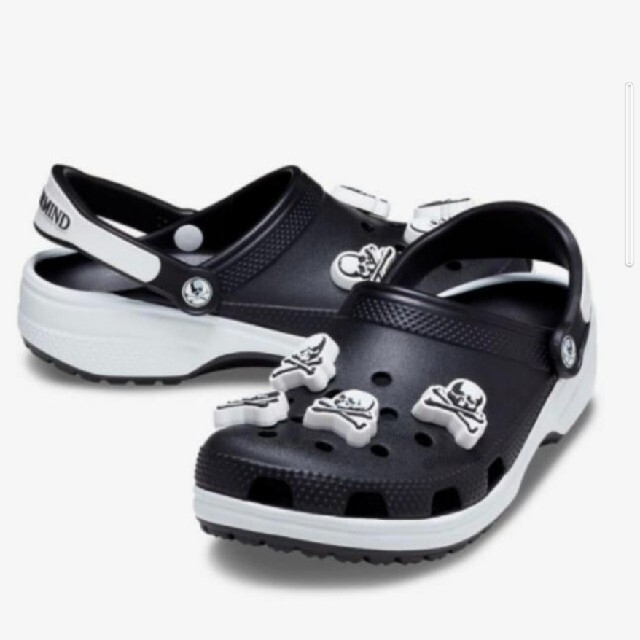 mastermind JAPAN(マスターマインドジャパン)のRチャンさん専用　MASTERMIND x Crocs Black White メンズの靴/シューズ(サンダル)の商品写真