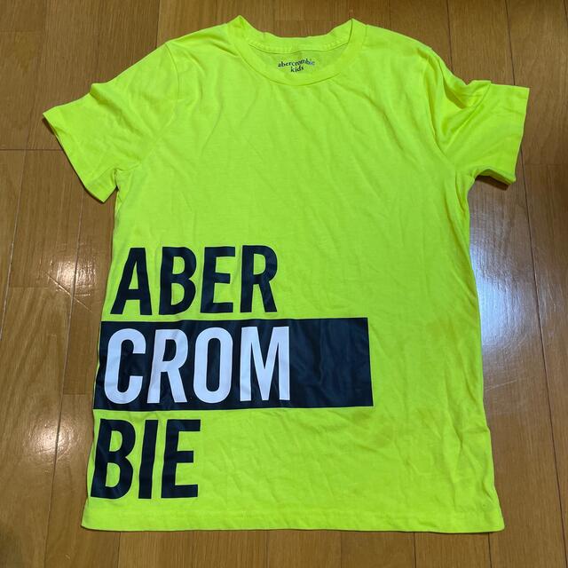 Abercrombie&Fitch(アバクロンビーアンドフィッチ)のアバクロ　ジュニア　Tシャツ キッズ/ベビー/マタニティのキッズ服男の子用(90cm~)(Tシャツ/カットソー)の商品写真