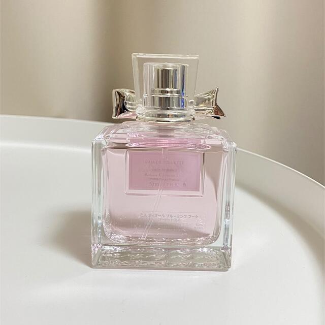 Dior(ディオール)のサンプル2種付き ミスディオール ブルーミングブーケ オードゥトワレ 50ml コスメ/美容の香水(香水(女性用))の商品写真