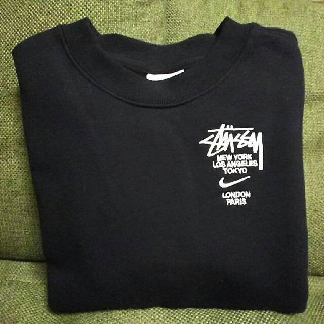 コラボSTUSSYナイキFleece Crew Sweatshirt黒スウェット