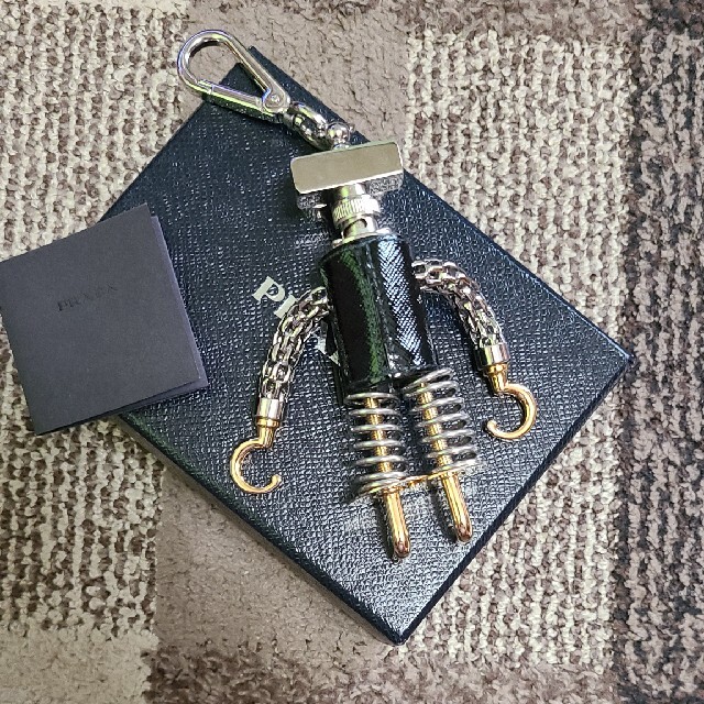 PRADA プラダ　ロボット チャーム キーホルダー　★☆新品 : 未使用☆★ 2