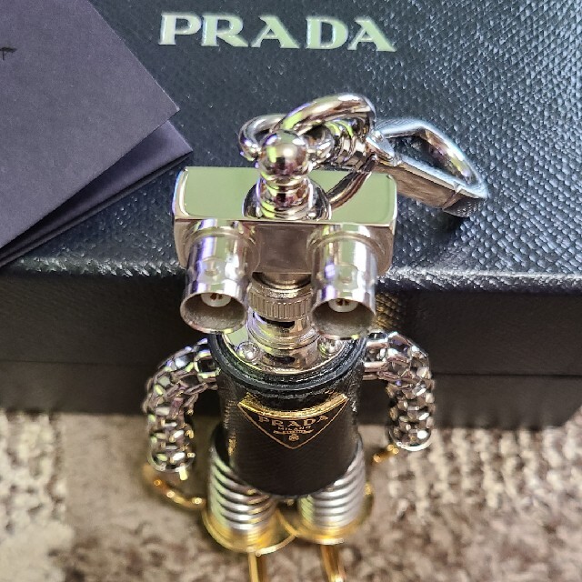 PRADA プラダ　ロボット チャーム キーホルダー　★☆新品 : 未使用☆★ 3