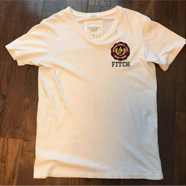 Abercrombie&Fitch(アバクロンビーアンドフィッチ)のアバクロ  Ｔシャツ  XＬ   メンズのトップス(Tシャツ/カットソー(半袖/袖なし))の商品写真