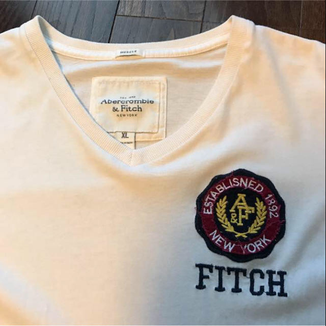 Abercrombie&Fitch(アバクロンビーアンドフィッチ)のアバクロ  Ｔシャツ  XＬ   メンズのトップス(Tシャツ/カットソー(半袖/袖なし))の商品写真