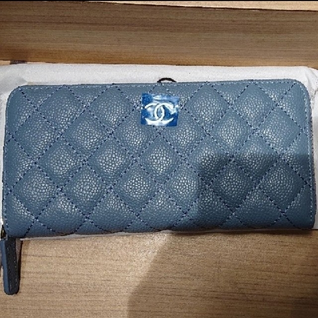 CHANEL ノベルティ 長財布