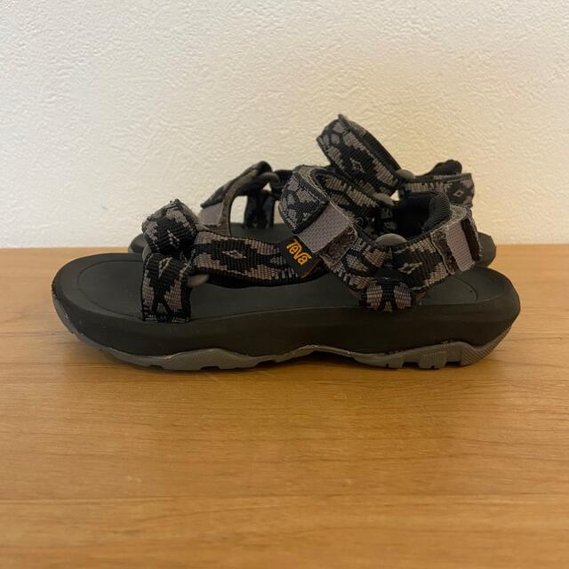 Teva(テバ)の浮島様専用 キッズ/ベビー/マタニティのキッズ靴/シューズ(15cm~)(サンダル)の商品写真