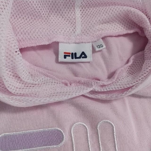 FILA(フィラ)のFILA Tシャツ フードつき ピンク 120 キッズ/ベビー/マタニティのキッズ服女の子用(90cm~)(Tシャツ/カットソー)の商品写真