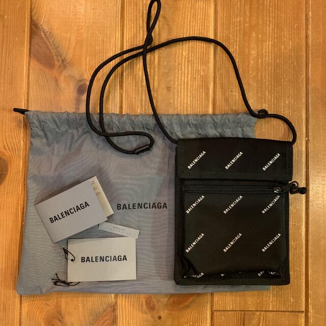 新品　バレンシアガ　エクスプローラー　バッグ　サコッシュ　balenciaga