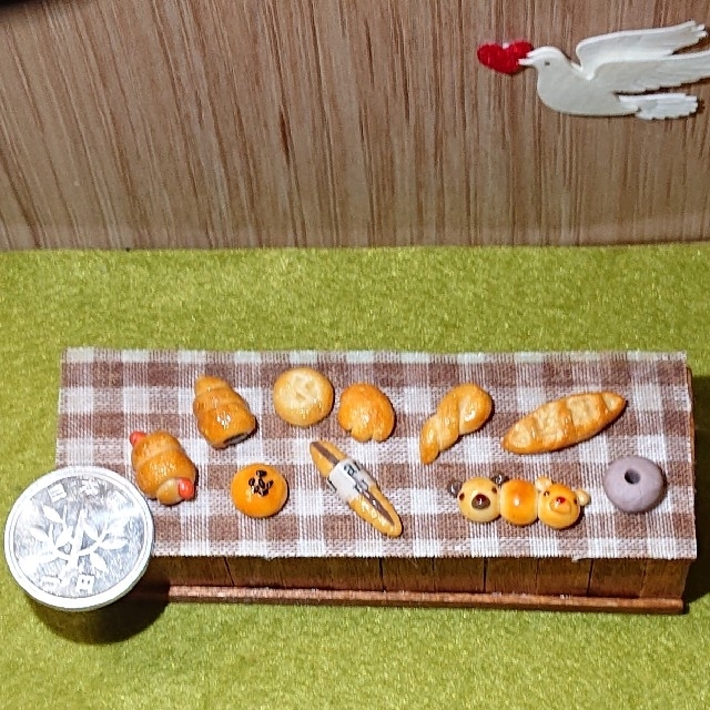 ミニチュア パン 小 ＊10個セット ハンドメイドのおもちゃ(ミニチュア)の商品写真