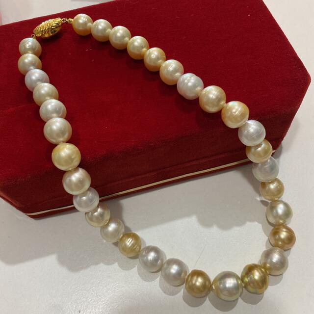 品質検査済 南洋真珠 ネックレス | 赤い翡翠の宝石と白いバロック様式