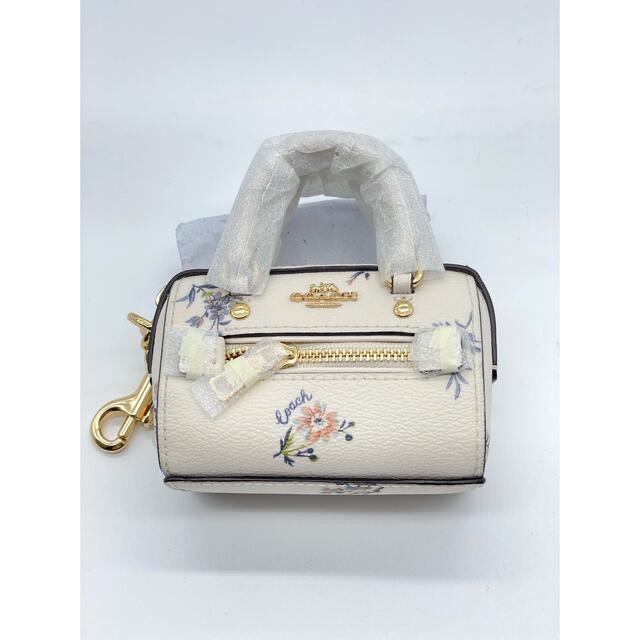 COACH(コーチ)の【COACH 1715 】ミニフローラルバッグチャームコインケース レディースのファッション小物(キーホルダー)の商品写真