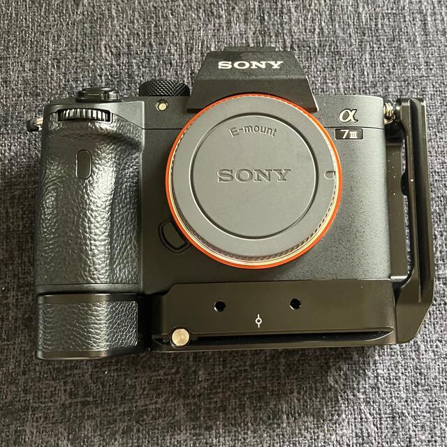 SONY(ソニー)のSONY α7Ⅲ 美品　レンズセット  スマホ/家電/カメラのカメラ(ミラーレス一眼)の商品写真