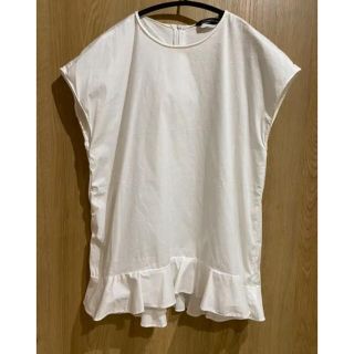 ザラ(ZARA)のZARA ❤︎ フリルフレンチスリーブシャツ　S(シャツ/ブラウス(半袖/袖なし))