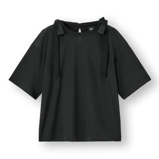 ジーユー(GU)の黒うさぎ様専用　GU UNDERCOVERコラボ　リボンTシャツ(Tシャツ(半袖/袖なし))