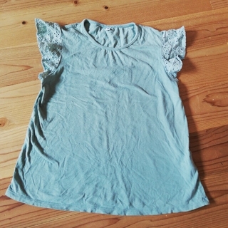 ユニクロ(UNIQLO)の150cm  半袖フリルTシャツ(Tシャツ/カットソー)