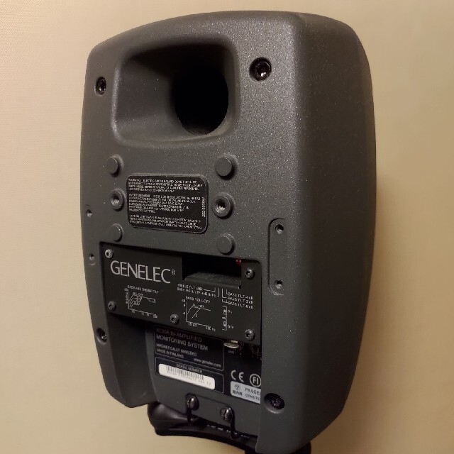 GENELEC 8030A 2本 ジェネレック モニタースピーカー正規品 4