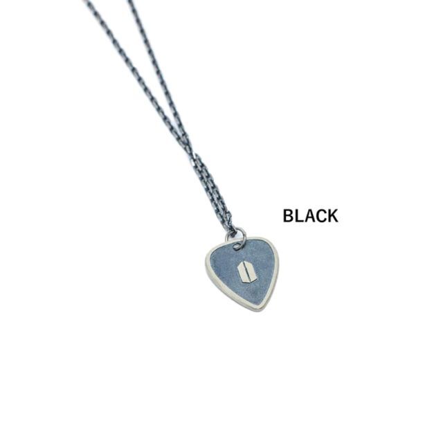 [SUGA] GUITAR PICK NECKLACE ブラック