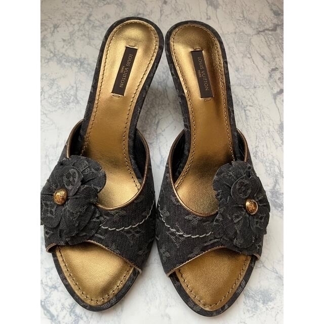 LOUIS VUITTON - 未使用 ルイヴィトン サンダル 371/2サイズの LOUIS VUITTON - 未使用 ルイヴィトン サンダル 371/2サイズの
