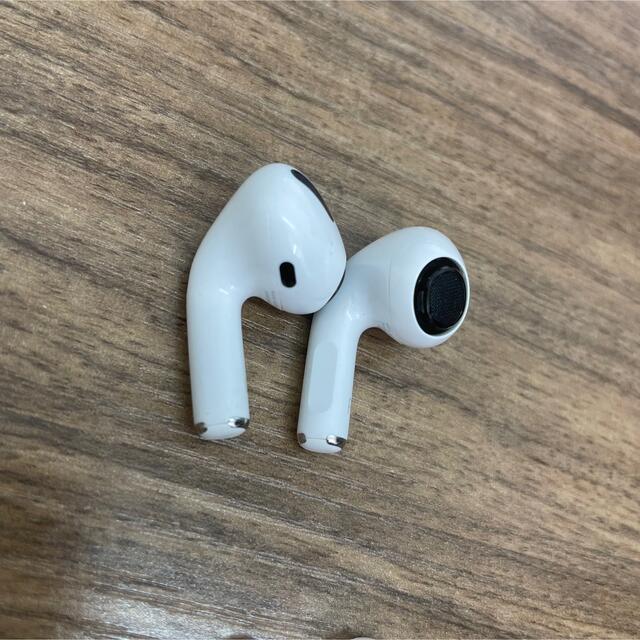 Apple(アップル)のAir pods pro スマホ/家電/カメラのオーディオ機器(ヘッドフォン/イヤフォン)の商品写真