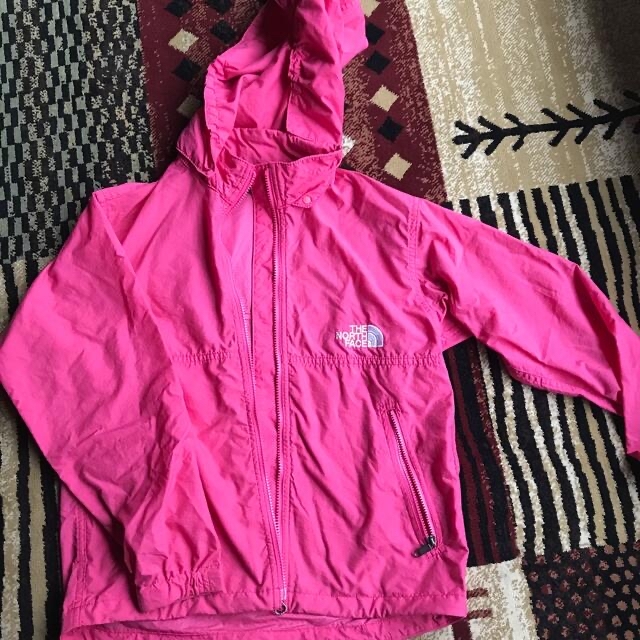 THE NORTH FACE(ザノースフェイス)のTHENORTHFACE ※子供用ブルゾン130※ キッズ/ベビー/マタニティのキッズ服女の子用(90cm~)(ジャケット/上着)の商品写真