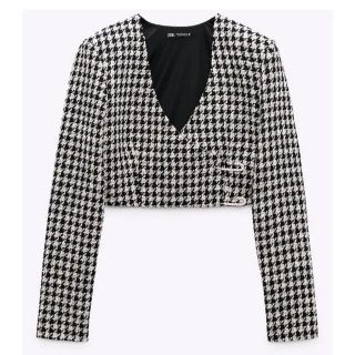 ザラ(ZARA)のZARA ザラ　レディース　白黒　トップス　ニット　ショートトップス(ニット/セーター)