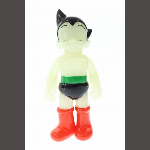 Middle scale Astro Boy OG GLOW ver.  蓄光