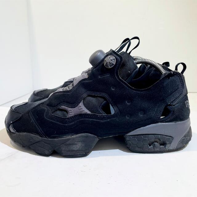 Reebok(リーボック)のリーボック★PUMP FURY/ポンプフューリー★ブラック(黒×グレー★25.0 レディースの靴/シューズ(スニーカー)の商品写真