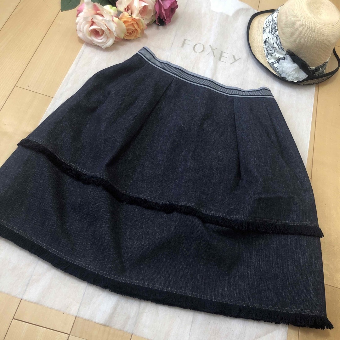 FOXEY(フォクシー)のFOXEY  Skirt “Fringe Bell” レディースのスカート(ひざ丈スカート)の商品写真