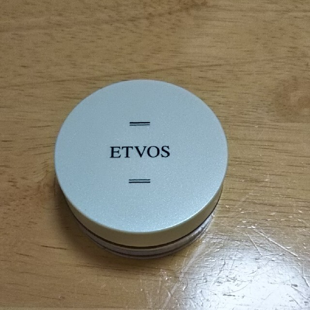 ETVOS(エトヴォス)のエトヴォス  ナイトミネラルファンデーションC ミニサイズ コスメ/美容のベースメイク/化粧品(フェイスパウダー)の商品写真
