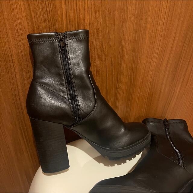 Steve Madden ショートブーツ ヒール ブラック レザー 合皮