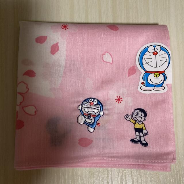 3枚まとめ売り ドラえもん50周年 桜 大判ハンカチ ランチクロスの通販