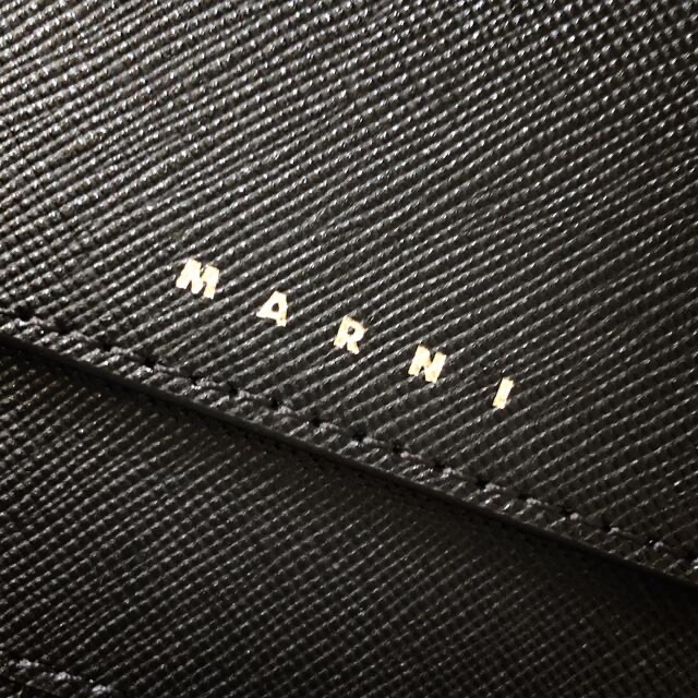 ファッション小物新品 MARNI マルニ ショルダーバッグ 財布 ショルダーウォレット 長財布