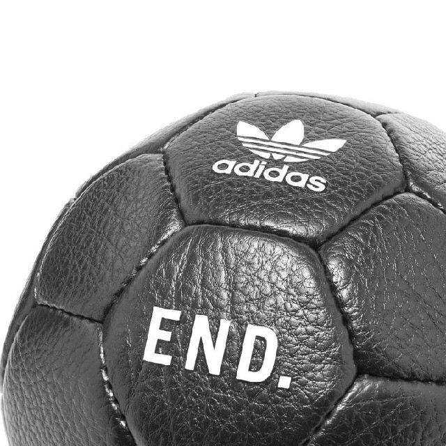 NEIGHBORHOOD(ネイバーフッド)のEND. X ADIDAS X NEIGHBORHOOD HOME FOOTBA スポーツ/アウトドアのサッカー/フットサル(ボール)の商品写真