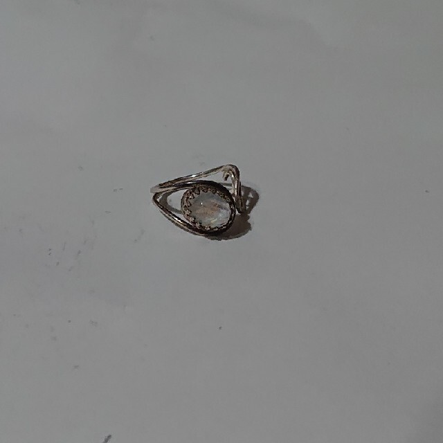 ブルームーンストーン リング 指輪 レディースのアクセサリー(リング(指輪))の商品写真