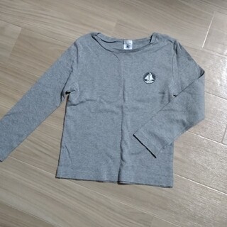 プチバトー(PETIT BATEAU)のプチバトー　カットソー(Tシャツ/カットソー)